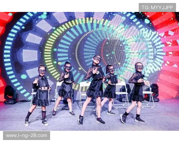 广州飞盘队在世界街舞大赛中的节奏表现精彩点评与分析