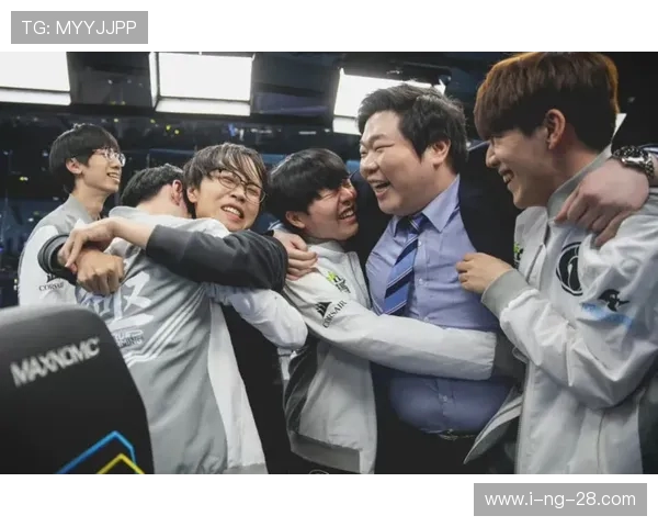 EDG与IG激战正酣 双方巅峰对决引发粉丝热议 电竞赛场的宿命之战